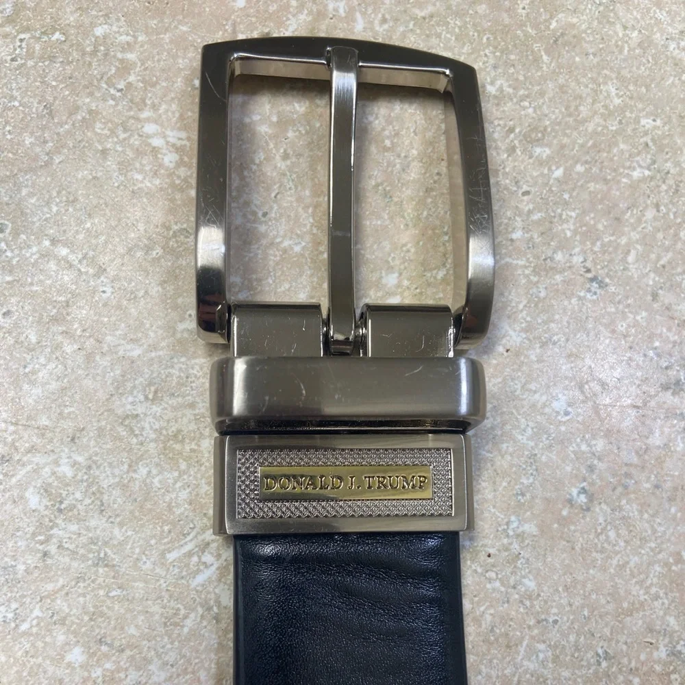 Donald J. Trump Signature Collection Leather Belt Black/Brown 44/110 Reversible